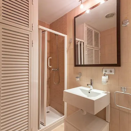 Charming 2 Bedroom At Center By Ocityzen Apartment