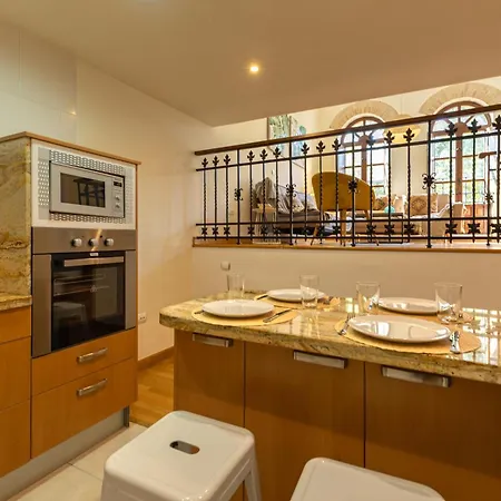 Charming 2 Bedroom At Center By Ocityzen Siviglia